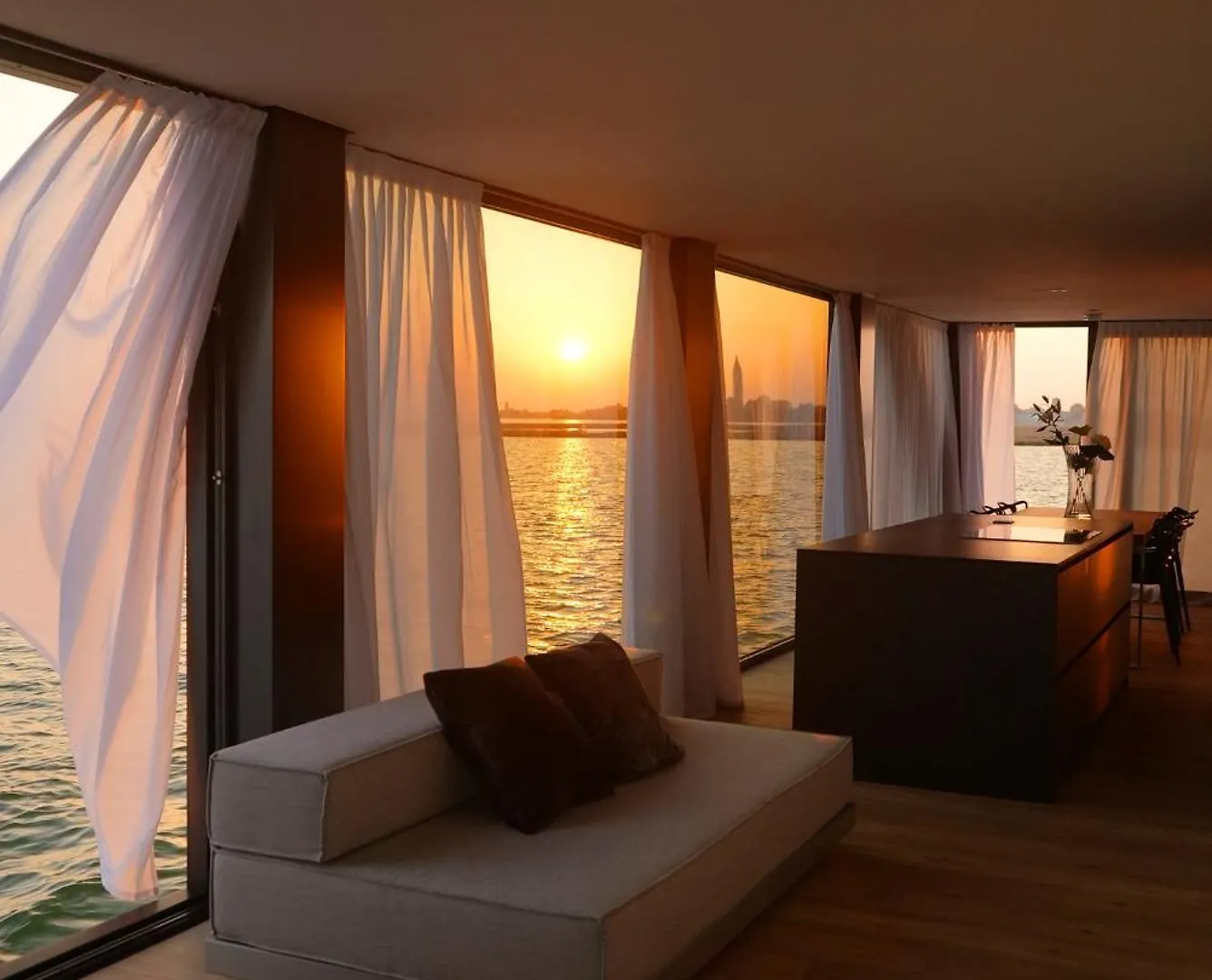 AQVA The Exclusive Water Loft in Venice Hotel Italy
