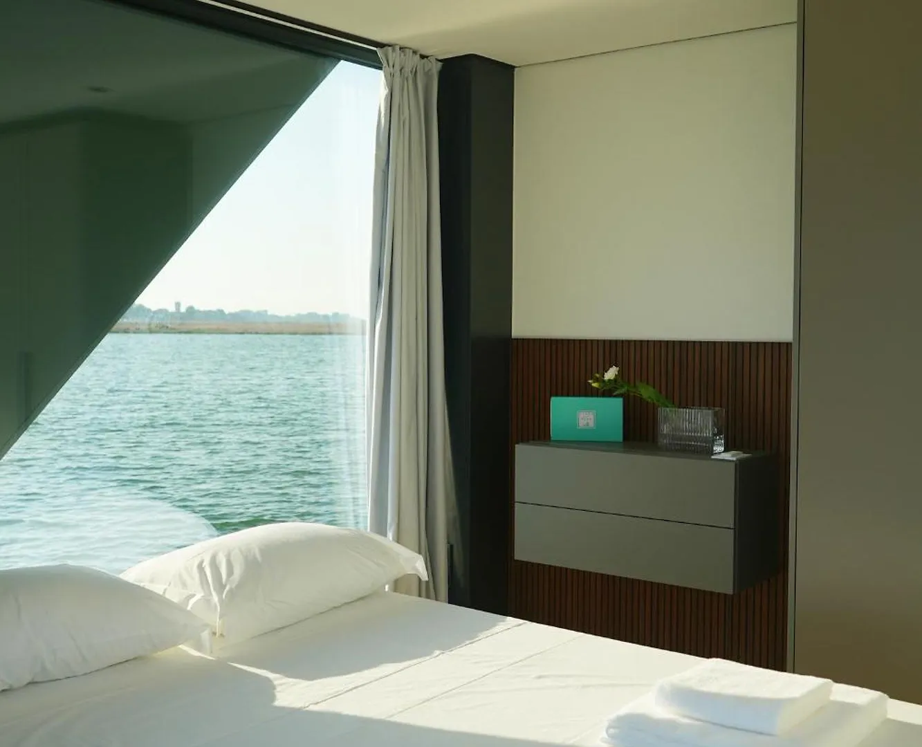 Botel AQVA The Exclusive Water Loft in Venice Hotel Italy