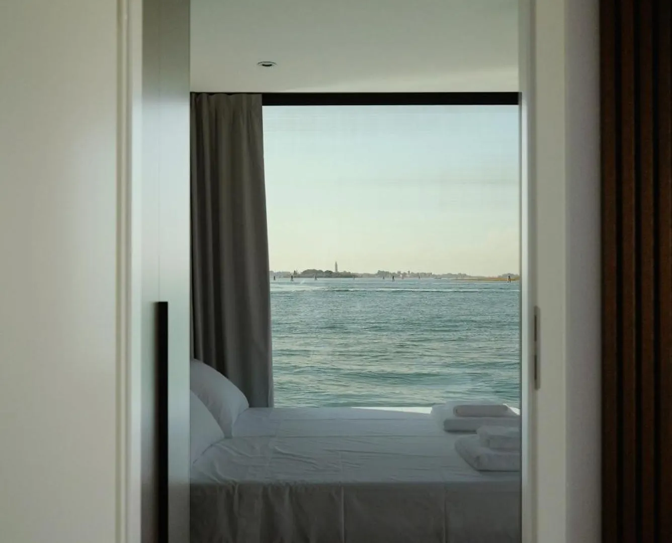 AQVA The Exclusive Water Loft in Venice Hotel Botel